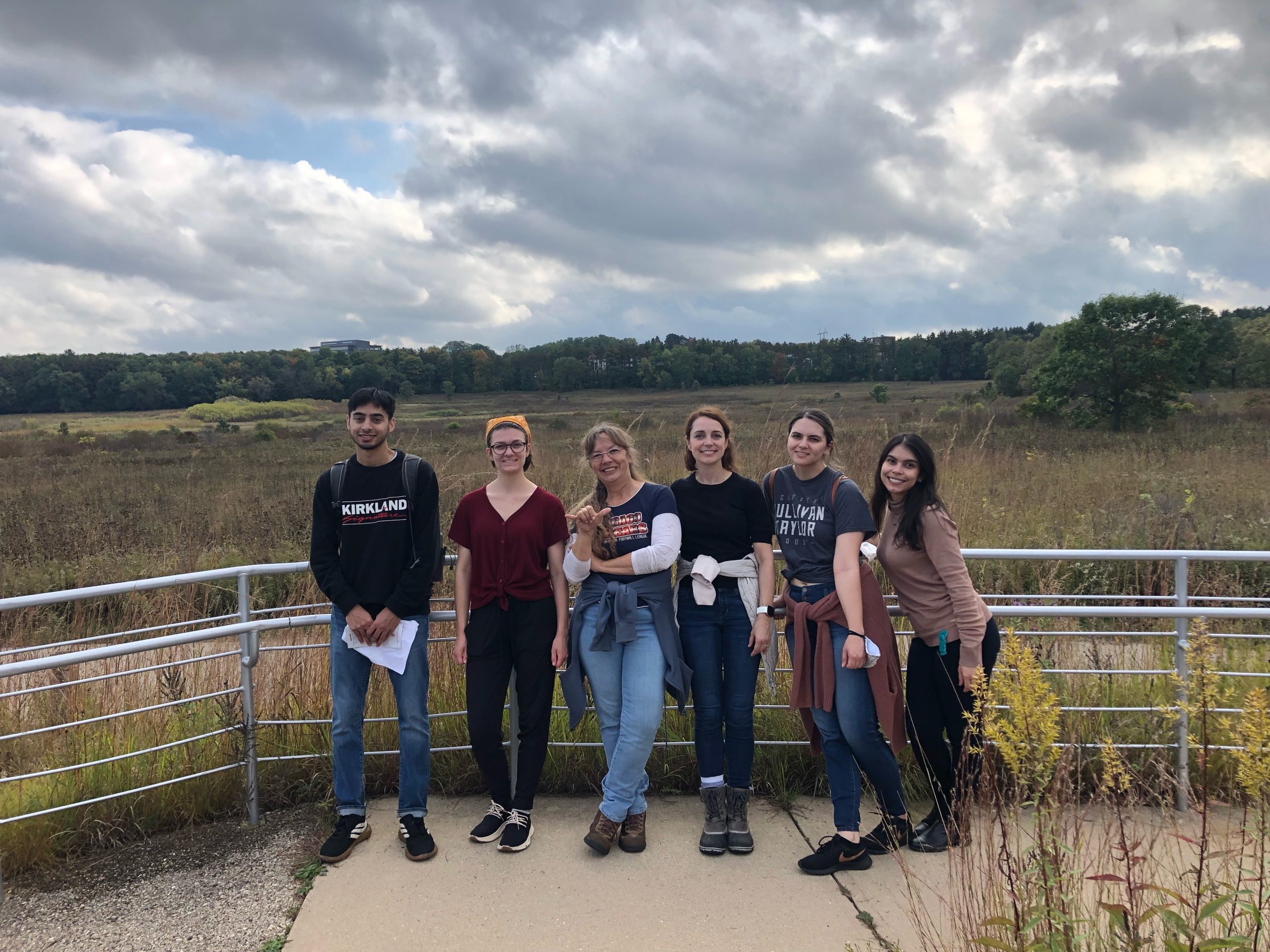 Picture of the Churpek lab team bonding in the outdoors.